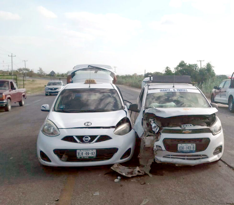 Choque de taxis deja personas lesionadas en Carretera Victoria-Monterrey