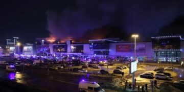 Se registra tiroteo en sala de conciertos en Moscú