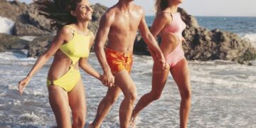 ¿Por qué tienes que lavar el traje de baño después de usarlo?