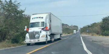 Crece robo a transportistas pese a aumento de seguridad en carreteras, reconoce GN