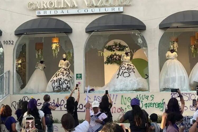 Se viralizan pintas en vestidos de novia por el 8M; esto aclaró la diseñadora