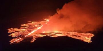 Volcán islandés entra en erupción por cuarta vez en tres meses