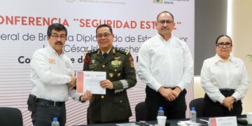 Imparten en la UAT conferencia sobre seguridad y protección ciudadana