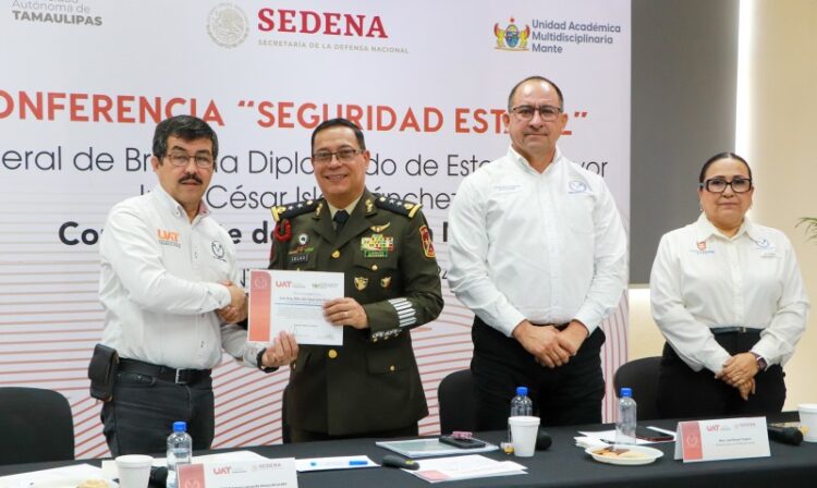 Imparten en la UAT conferencia sobre seguridad y protección ciudadana