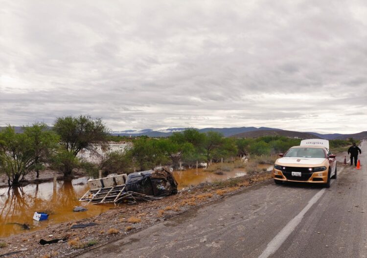 Guardia Estatal brinda seguridad vial en la Carretera Federal 101 a la altura del ejido Magdaleno Cedillo