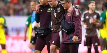 Dan baja a Edson Álvarez para el resto de la Copa América por lesión