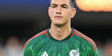 César Montes será el nuevo capitán del Tri para el resto de Copa América