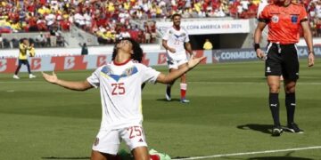 Venezuela ya piensa en México tras debutar con triunfo en la Copa América