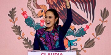 Por decisión del pueblo de México, Claudia Sheinbaum se convierte en la primera Presidenta de la República