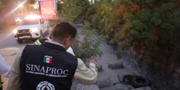 Supervisan autoridades de Protección Civil red de drenes en Victoria.