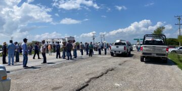 Circulación parcialmente cerrada en Carretera San Fernando-Matamoros por manifestación