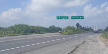 Guardia Estatal mantiene vigilancia en Carretera Federal 101a la altura de la bodega de sorgo Las Higuerillas