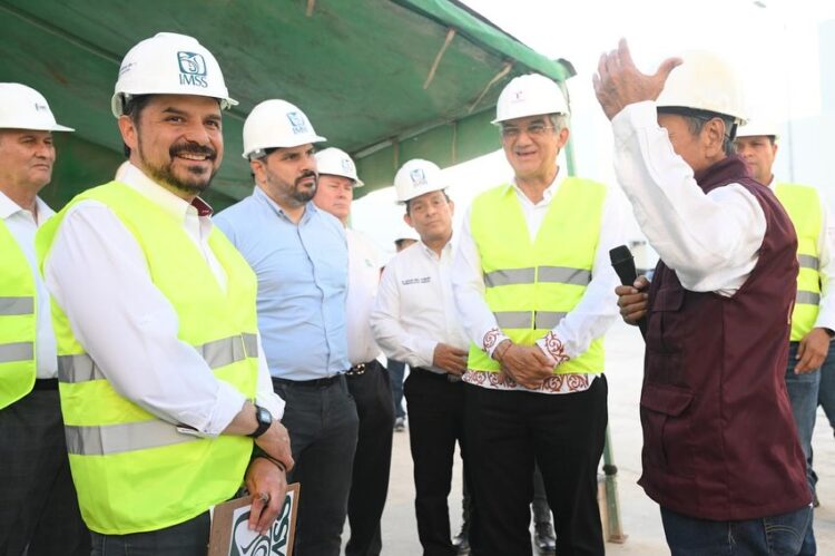 Zoé Robledo y gobernador Américo Villarreal evalúan avances del IMSS-Bienestar en Tamaulipas