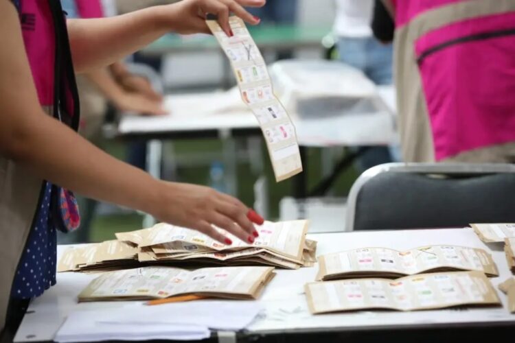 Prevé INE ‘voto por voto’ en al menos 60% de casillas por diferentes inconsistencias
