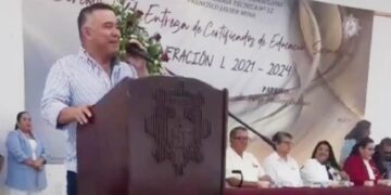 Jorge Jiménez apadrina alumnos de la secundaria técnica 12 de SLM