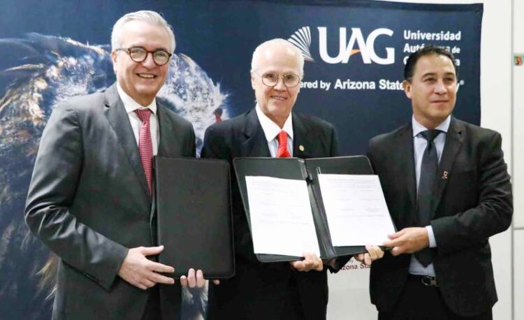 UAG firma convenio con la Asociación de Hospitales Particulares