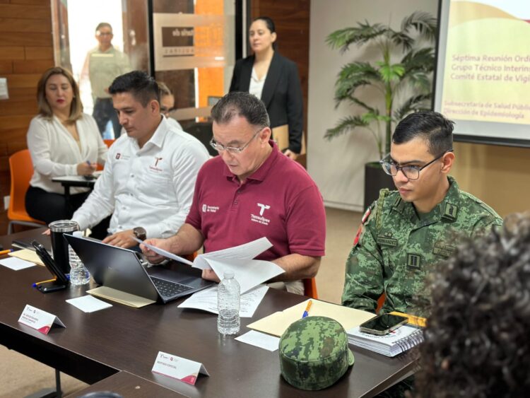 Define SST acciones para mantener bajo control dengue y brotes diarreicos