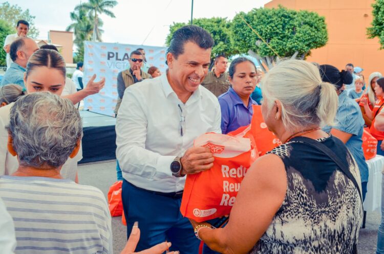 Con mil apoyos alimentarios, Oxxo y DIF Municipal fomentan la nutrición en Victoria