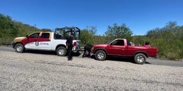 Guardia Estatal brinda apoyo a automovilistas en su tránsito por Tamaulipas