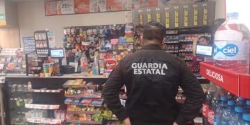 Guardia Estatal mantiene proximidad y vigilancia en negocios y centros comerciales