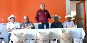 Reciben insumos productores pecuarios del altiplano