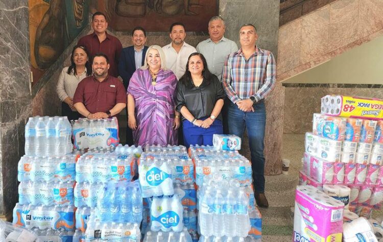 Dona Secretaría de Finanzas Apoyos Alimentarios a Familias Afectadas por las Intensas Lluvias