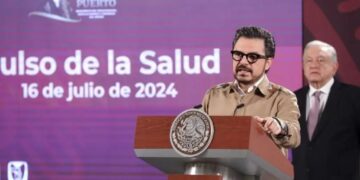 Zoé Robledo continuará como director general del IMSS, anuncia Sheinbaum