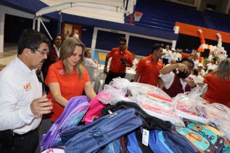 Lleva UAT colecta de útiles escolares para estudiantes del sector rural