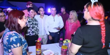Celebran Día de la Juventud y Feria de Regreso a Clases en Libre 17 Te Quiero Más.