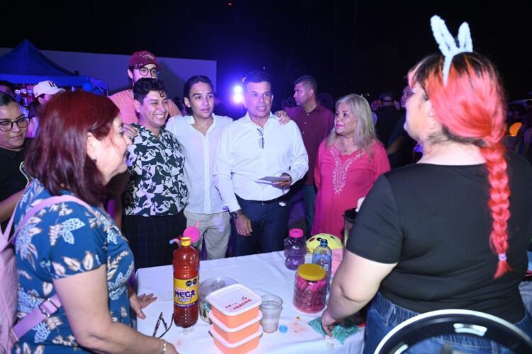 Celebran Día de la Juventud y Feria de Regreso a Clases en Libre 17 Te Quiero Más.