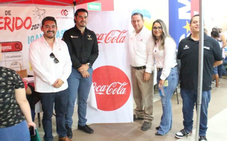 Feria de empleo de la STPS reunió a cientos de jóvenes en Nuevo Laredo