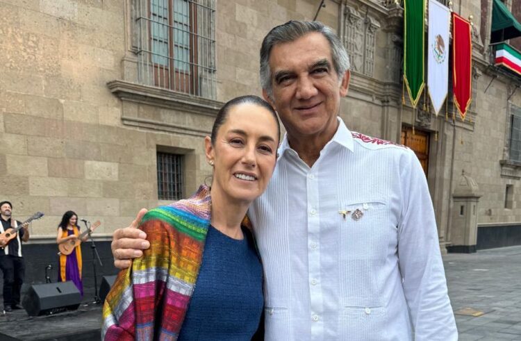 Asiste Américo Villarreal al sexto informe de gobierno del presidente López Obrador