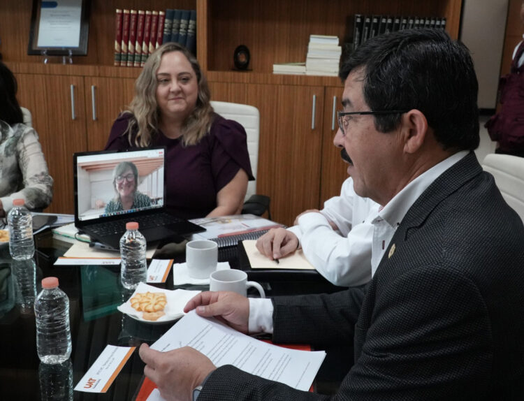 La UAT y Microsoft plantean un proyecto de inteligencia artificial enfocado en la educación