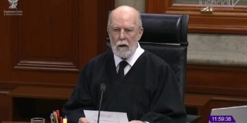 Ministro de la SCJN propone abrir puerta a consulta que busca frenar reforma judicial
