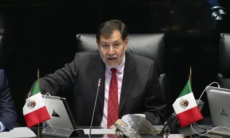 Senado condena botellazo a AMLO en Veracruz; Noroña exige respeto a investidura presidencial