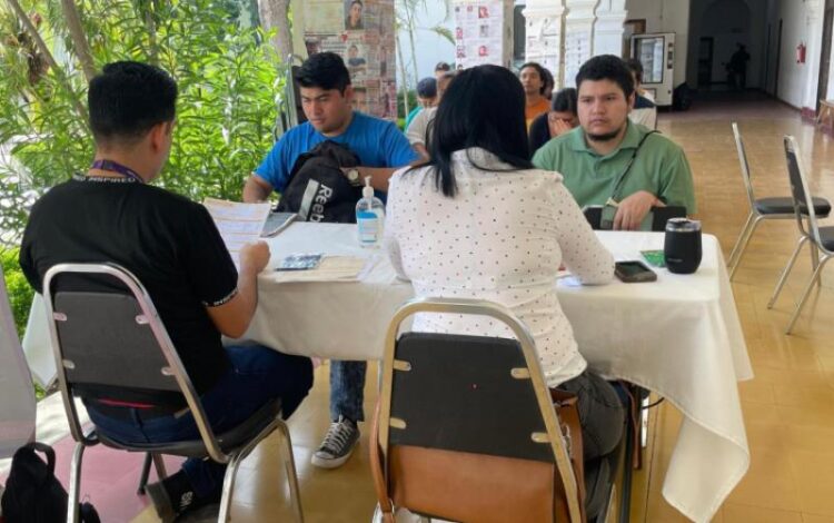 Mañana jueves habrá 600 fuentes de empleo para mujeres en Victoria.