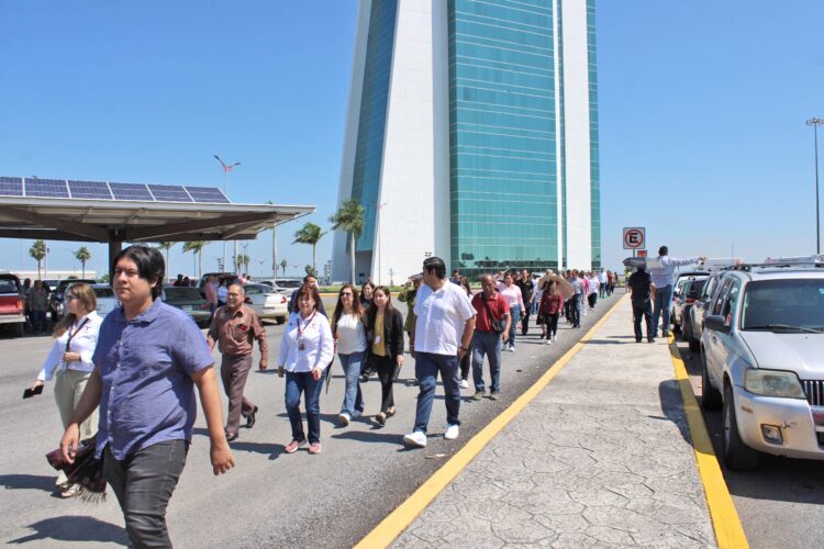 Evacuan 2173 personas en Simulacro Nacional 2024 de Torre Bicentenario