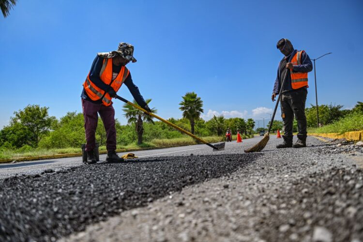 Rehabilita SOP 98 m2 de carpeta dañada en el Praxedis Balboa.