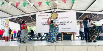 Con bailes típicos personas privadas de la libertad celebran independencia mexicana