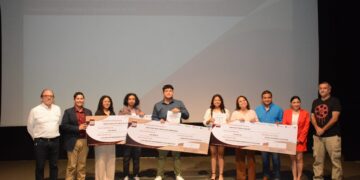 Premia Contraloría Gubernamental, a las y los ganadores de “Transparencia en Corto 2024”