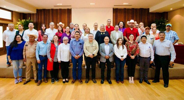 Alcaldes y tesoreros culminan con éxito capacitaciones fiscales: Adriana Lozano