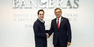 El gobernador Américo Villarreal sostuvo una reunión de trabajo con el director general de Banobras