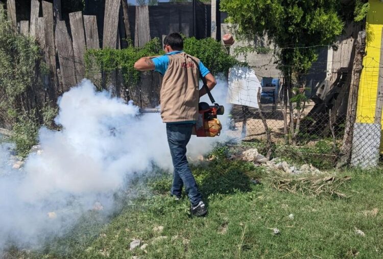 Mantiene SST acciones contra el dengue