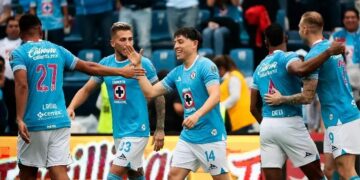 ¡Máquina imparable! Cruz Azul aplasta al Necaxa y sigue líder