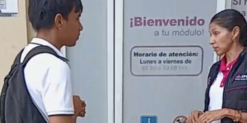Jóvenes enfrentan trabas para trámite de su primera credencial ante el INE