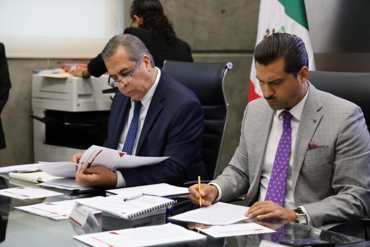 Realizan examen para aspirantes a notarios públicos en Tamaulipas
