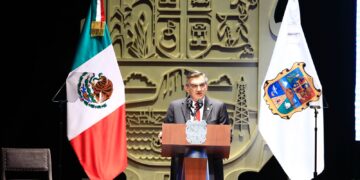 Inicia Américo Villarreal conversatorio “Dos años de memorias de una transformación”