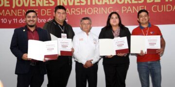 Reconocen a jóvenes investigadores de la UAT