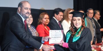 Aporta Universidad Tecnológica de Nuevo Laredo más de mil nuevos profesionistas