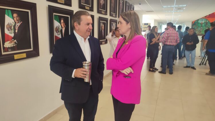 Alejandra Cárdenas, abierta a platicar con varios partidos políticos